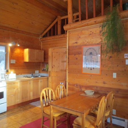 Blaeberry Mountain Lodge Голдън Екстериор снимка