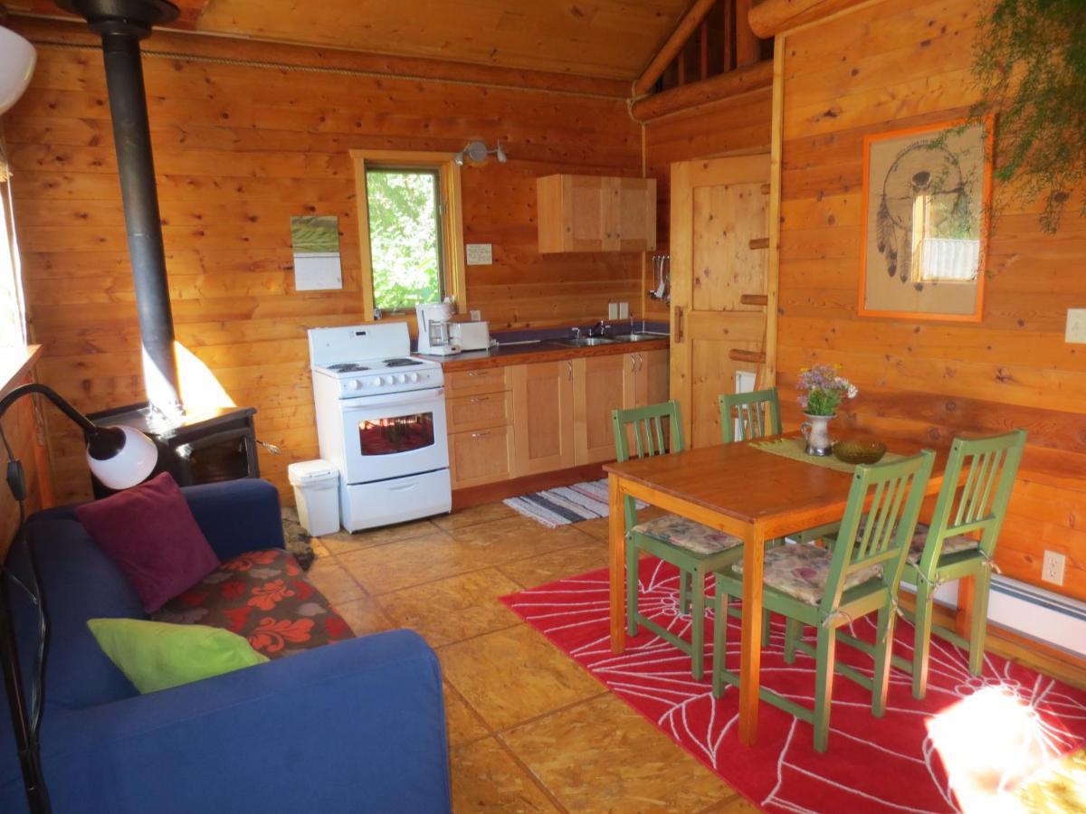 Blaeberry Mountain Lodge Голдън Стая снимка